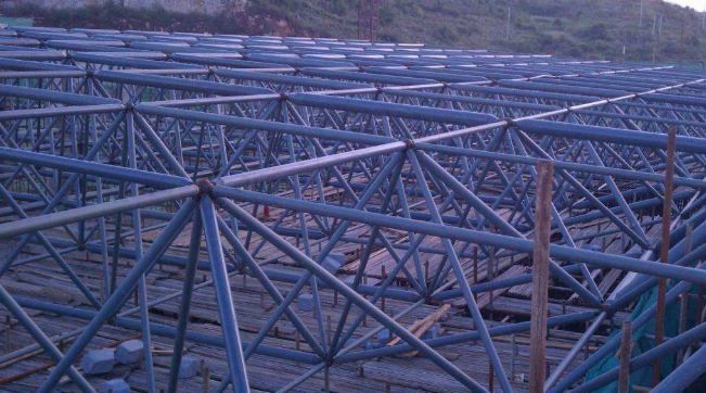 通化概述网架加工中对钢材的质量的过细恳求