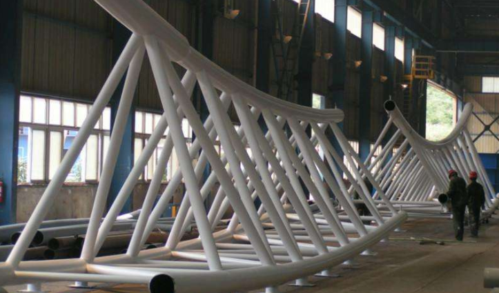 通化管廊钢结构与桁架结构的管道支架应该如何区分